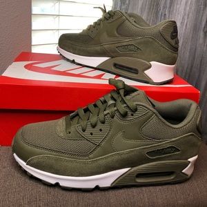 NIKE AIR MAX 90 essential